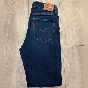 Levi's Women’s 724 High Rise Straight Jeans 30